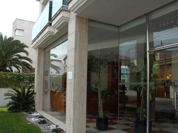 Exterior of Evenia Hotel