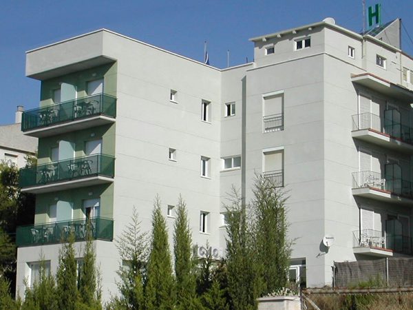 Vista de la fachada del hotel Sant Jordi