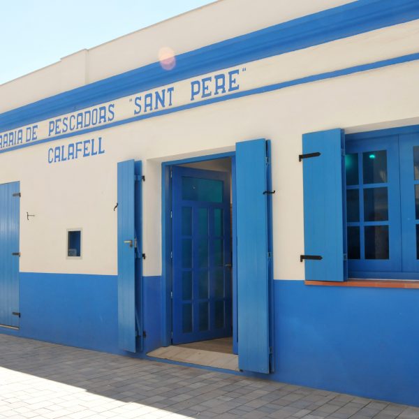 The entrance to the Fishermen’s Guild with blue doors